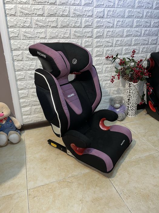 Автокрісло Recaro Monza Nova 2 Seatfix Група 2/3 (15-36 кг) бустер