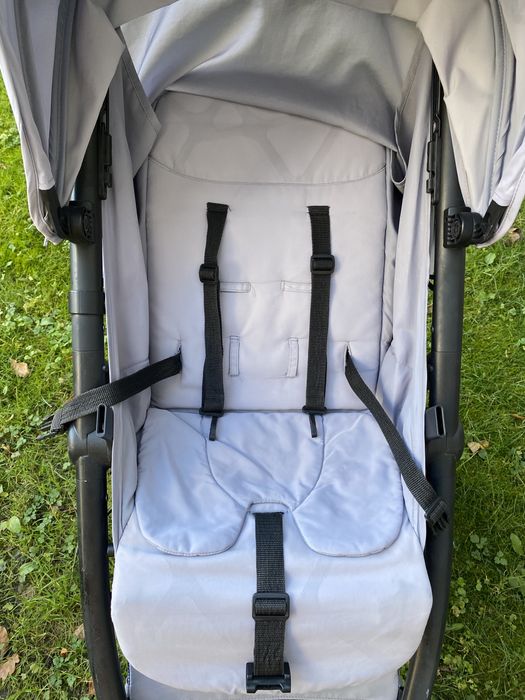 Прогулянковий візок Chicco