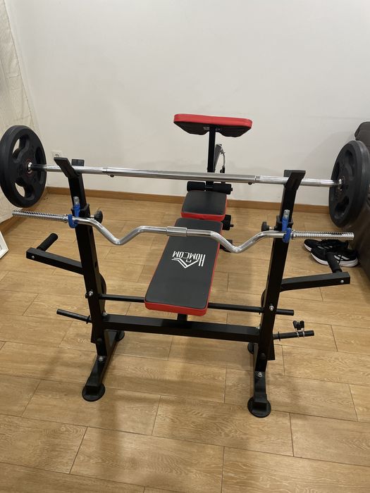 Banco de musculação, barras e discos