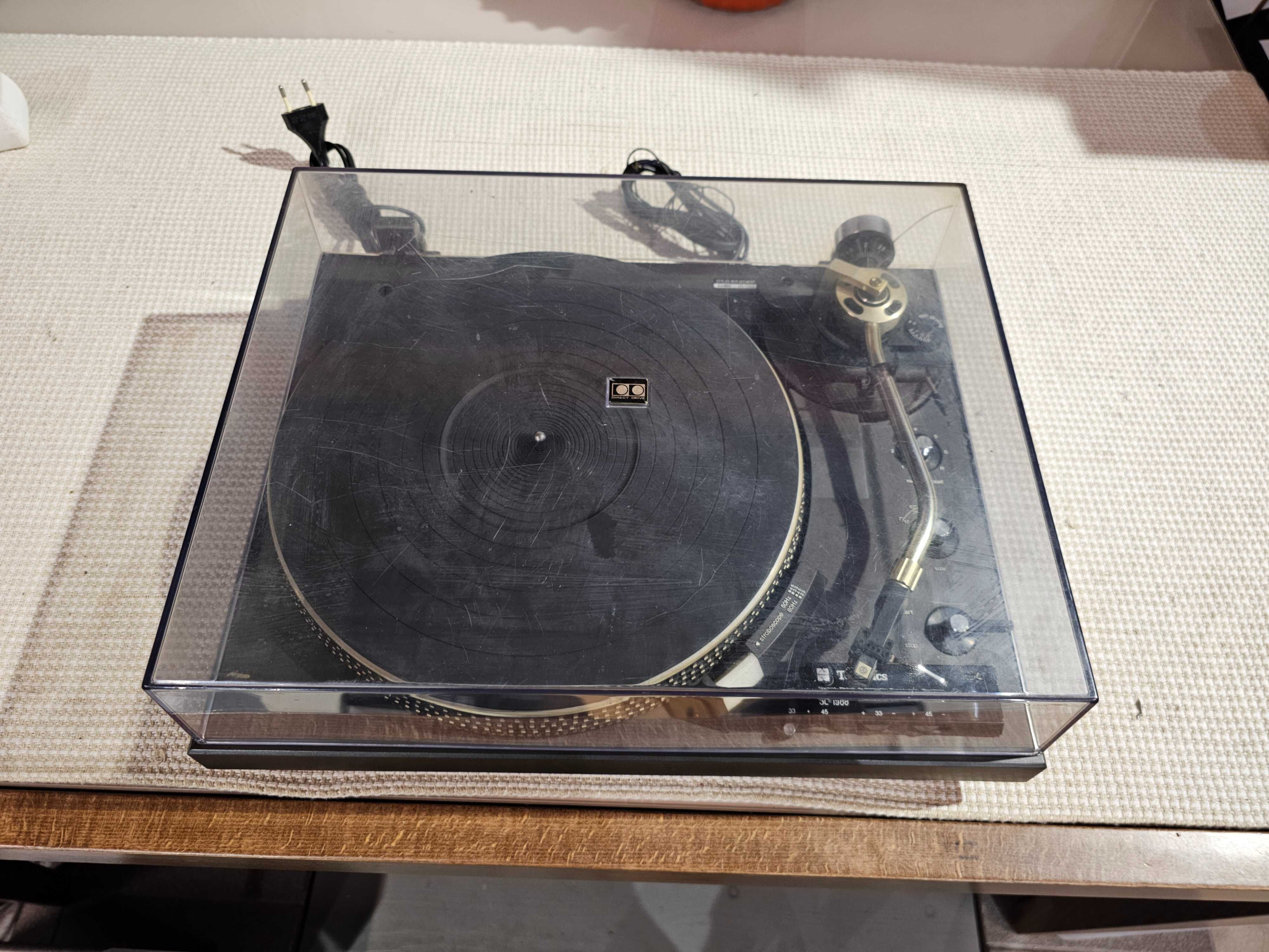 Програвач Technics SL-1900 Fully-Automatic Direct-Drive Turntable