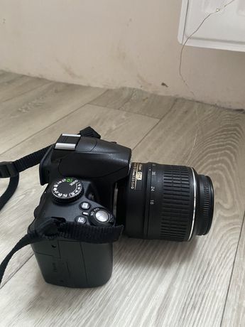 Nikon D3000 ідеальний стан