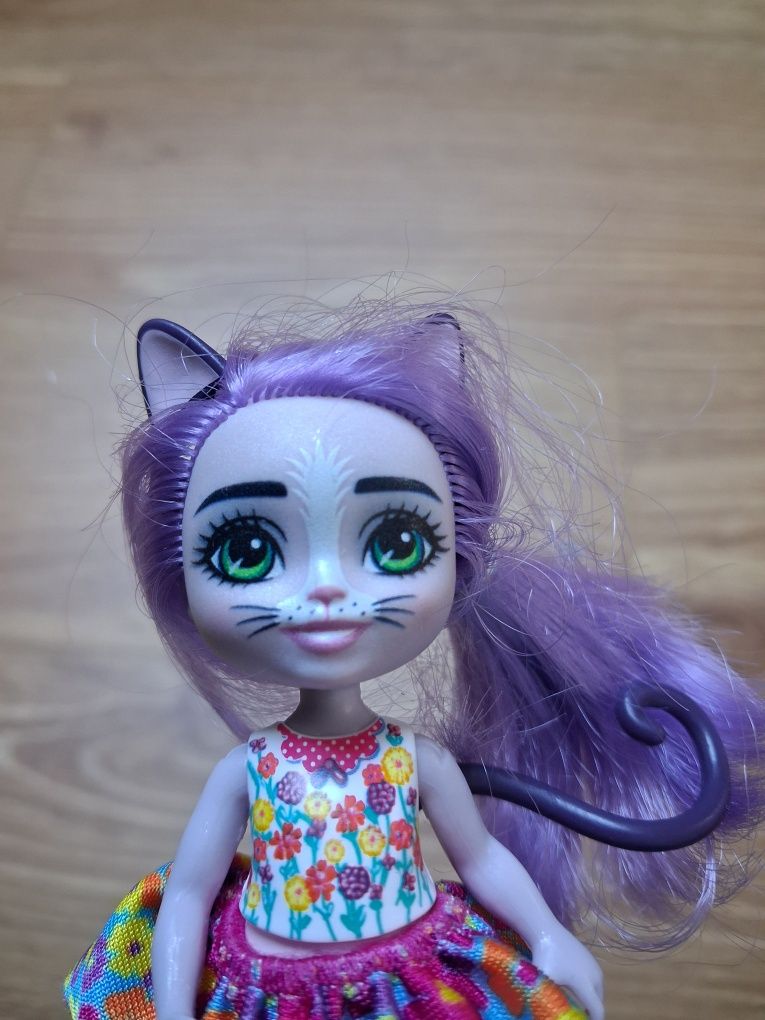 Lalka kotek (?) Enchantimals