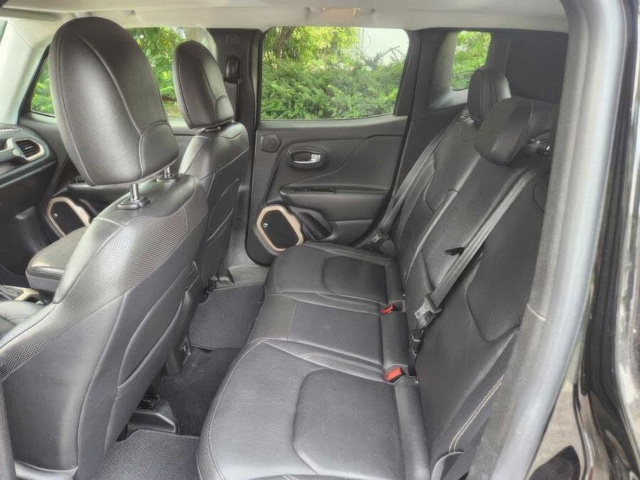 Jeep Renegade Limited      2016