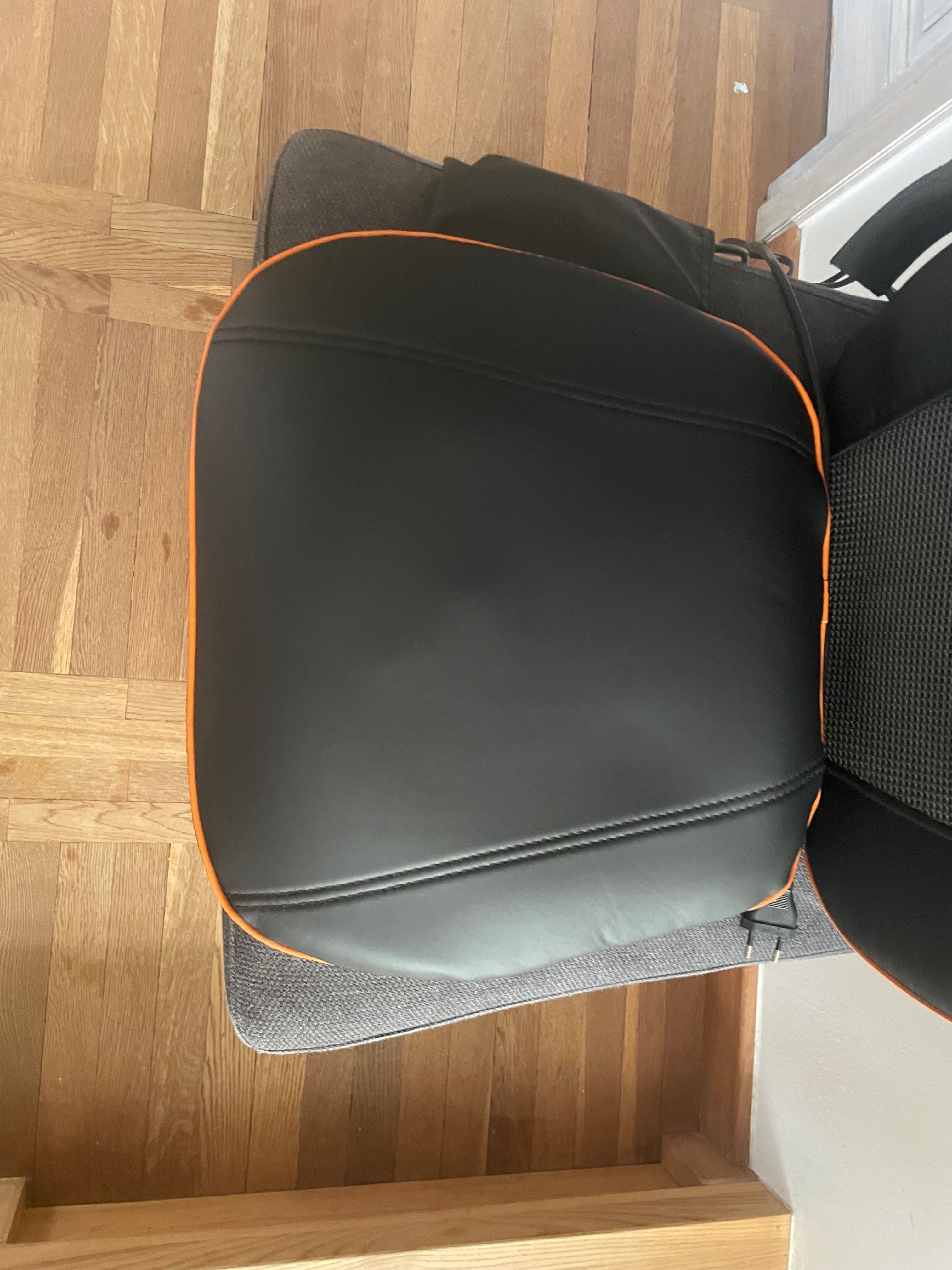 Medisana MCN Shiatsu mata masująca masażer do pleców na Fotel