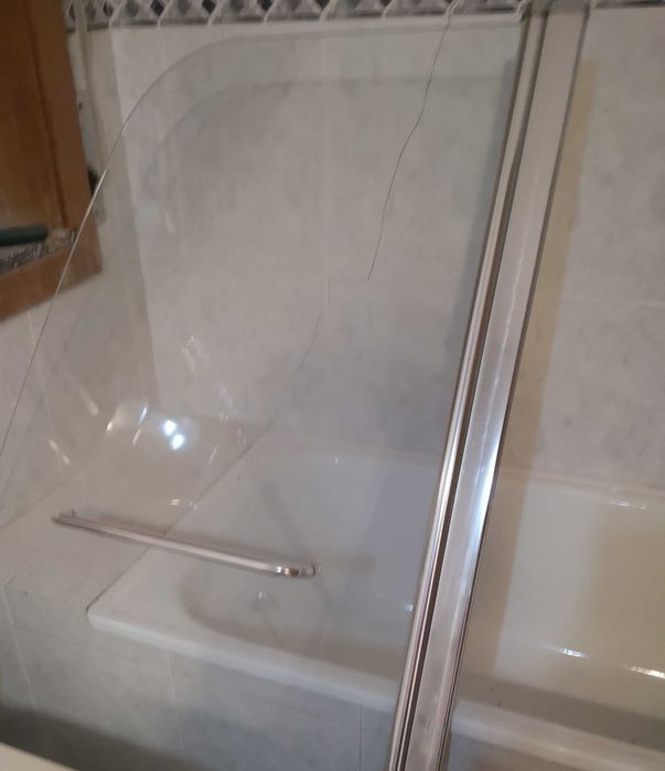 Banheira de duche com vidro