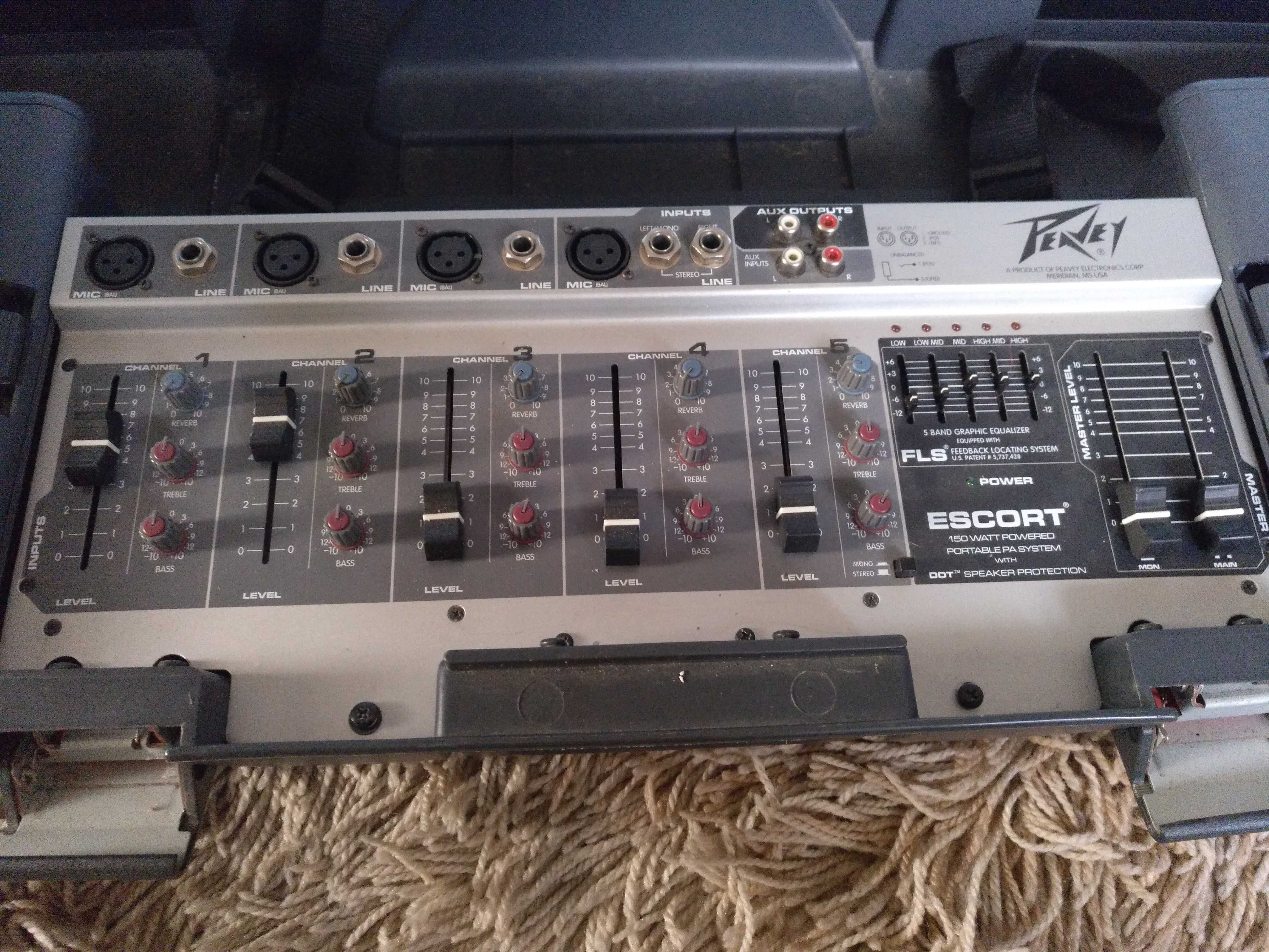 PA Peavey Escort 3000