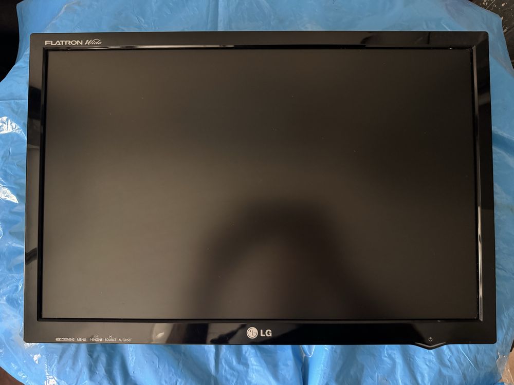 Монитор LG Flatron L206WTQ-BF