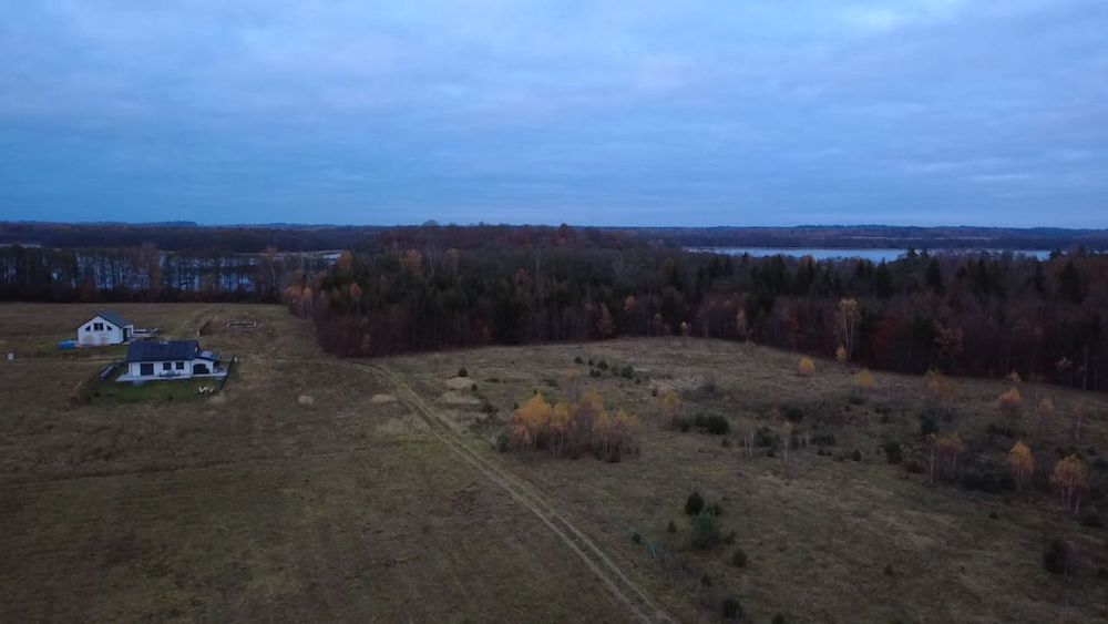 Działka nad jeziorem Wierzchowo