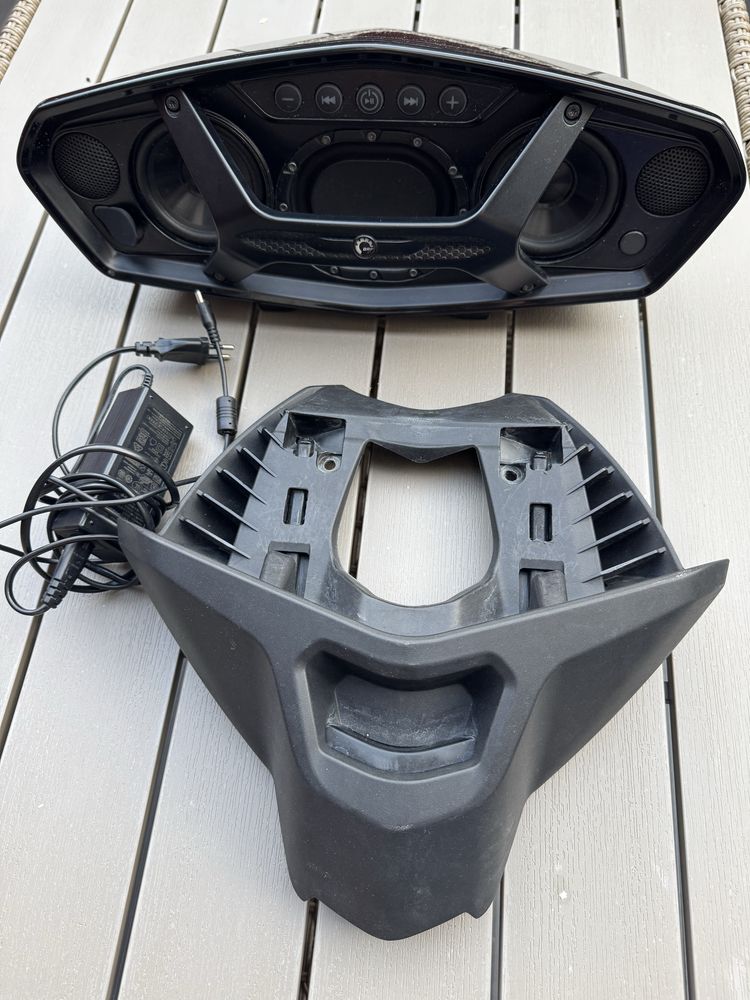 Glosnik BRP Spark trixx z uchwytem do mocowania
