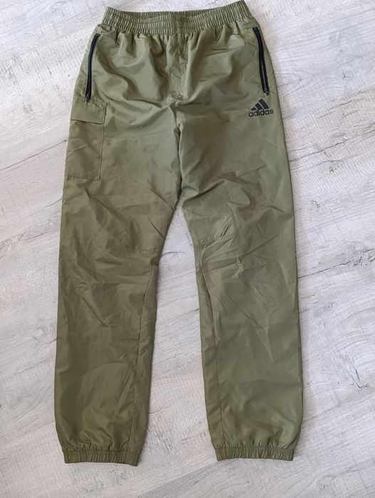 Spodnie dresowe do biegania na rower na WF