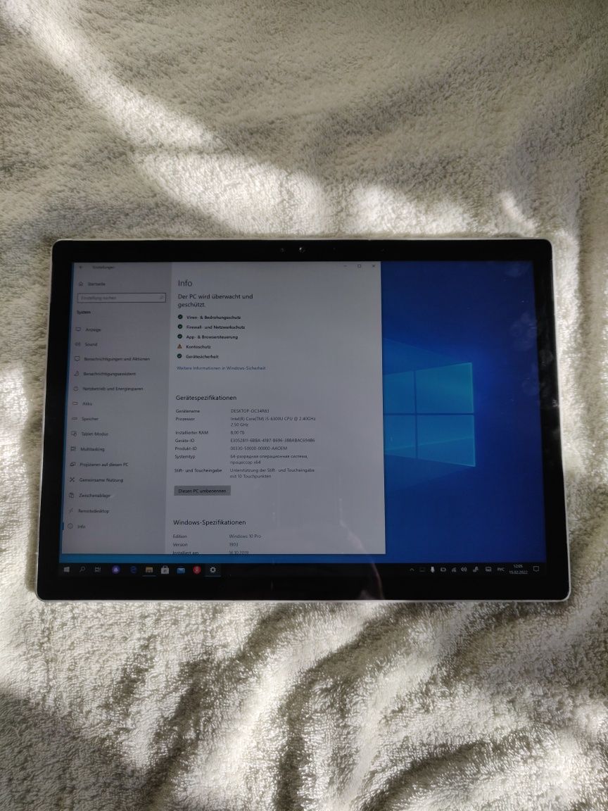 Ультрабук Microsoft Surface Book. 1703. 8/256 GB, i5. В отличном сост.