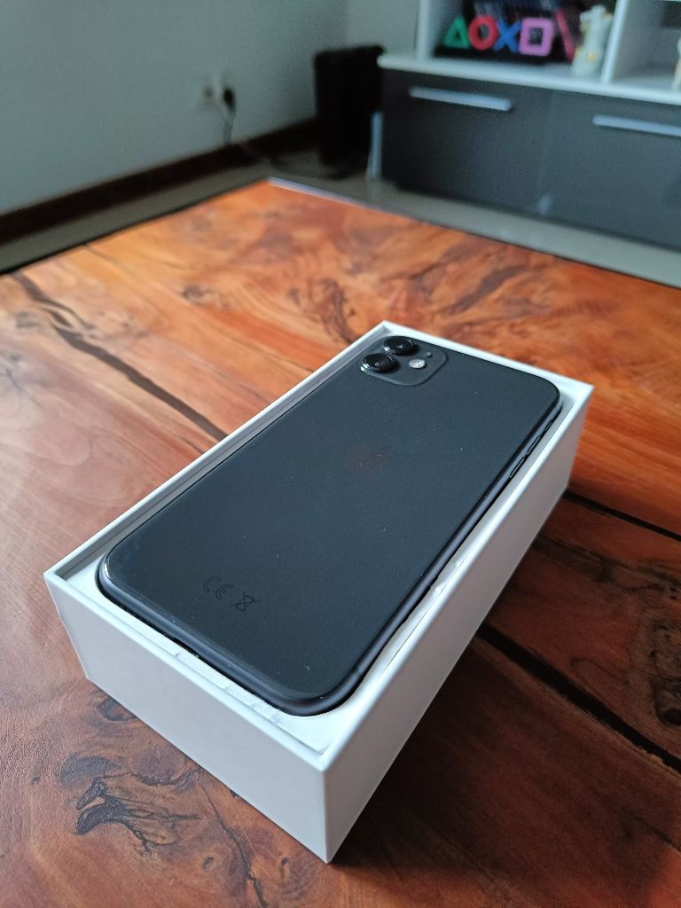 Iphone 11 64GB CZARNY