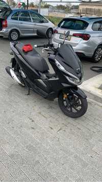 Vendo pcx 2018 nova