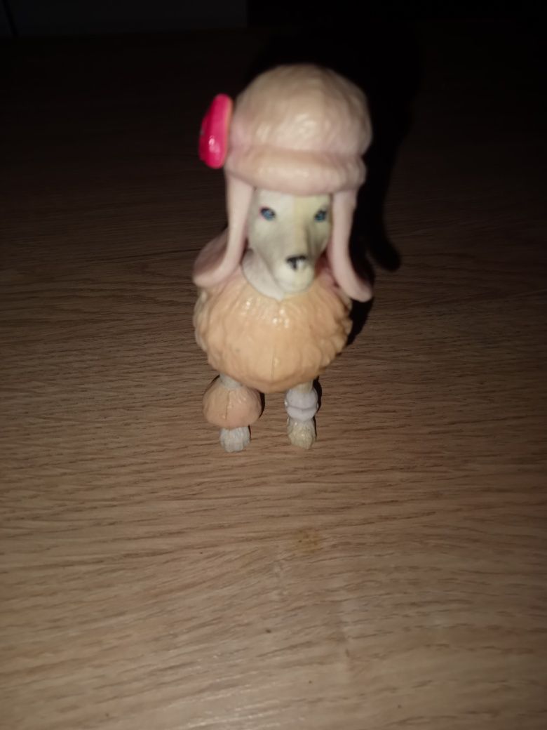 Figurka pieska pudelka