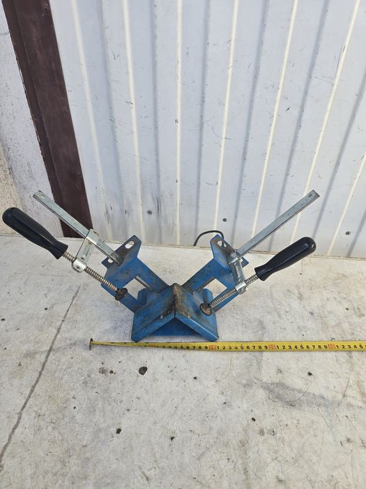 Ścisk kątowy ślusarsko - stolarniany.