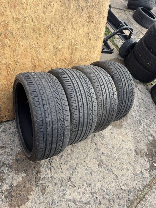 Headway Horace 225/35 R20 7мм