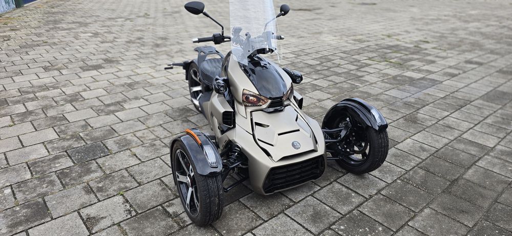 Sprzedam CAN-AM 900