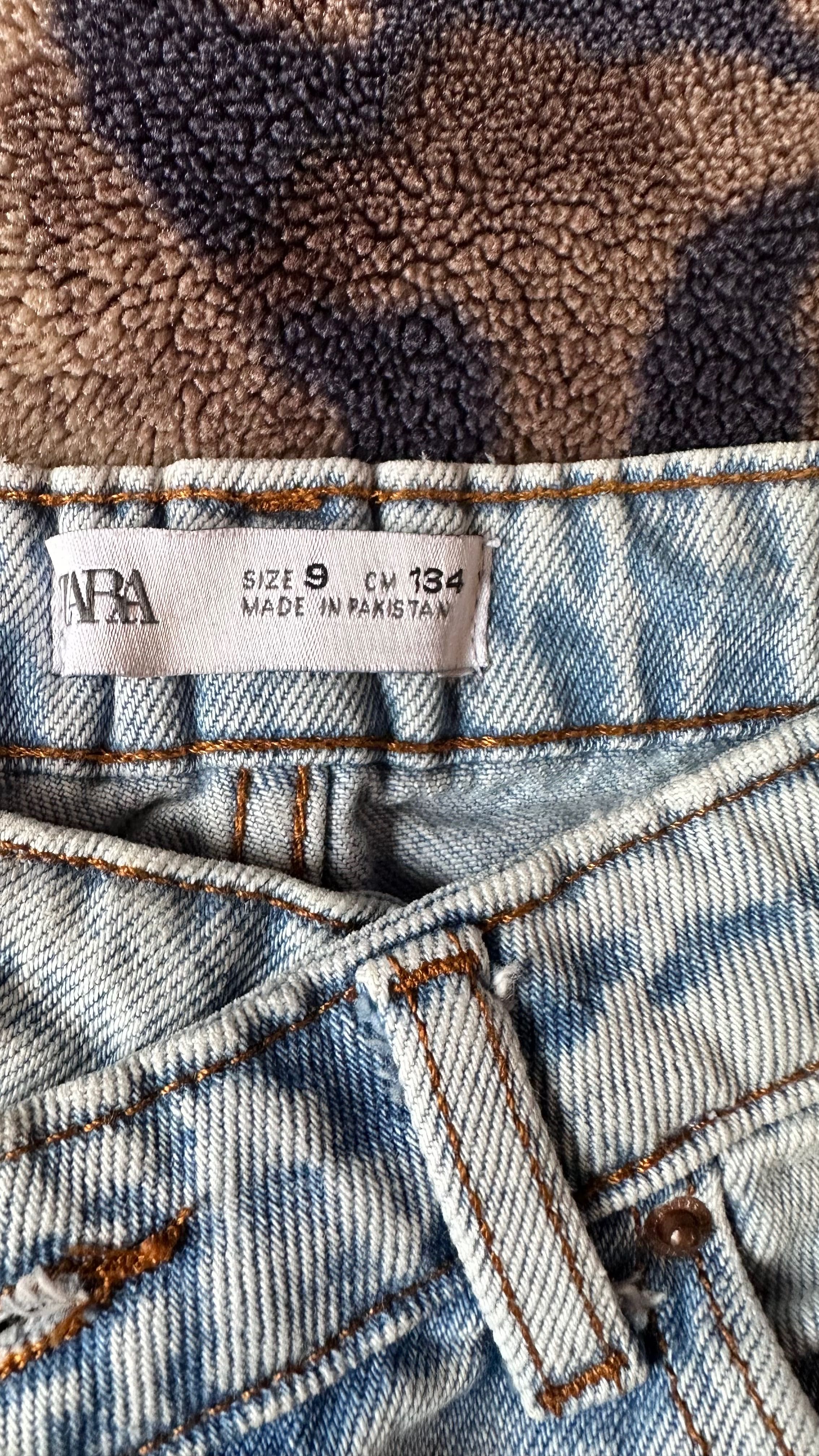 Продам дитячі джинси 134р