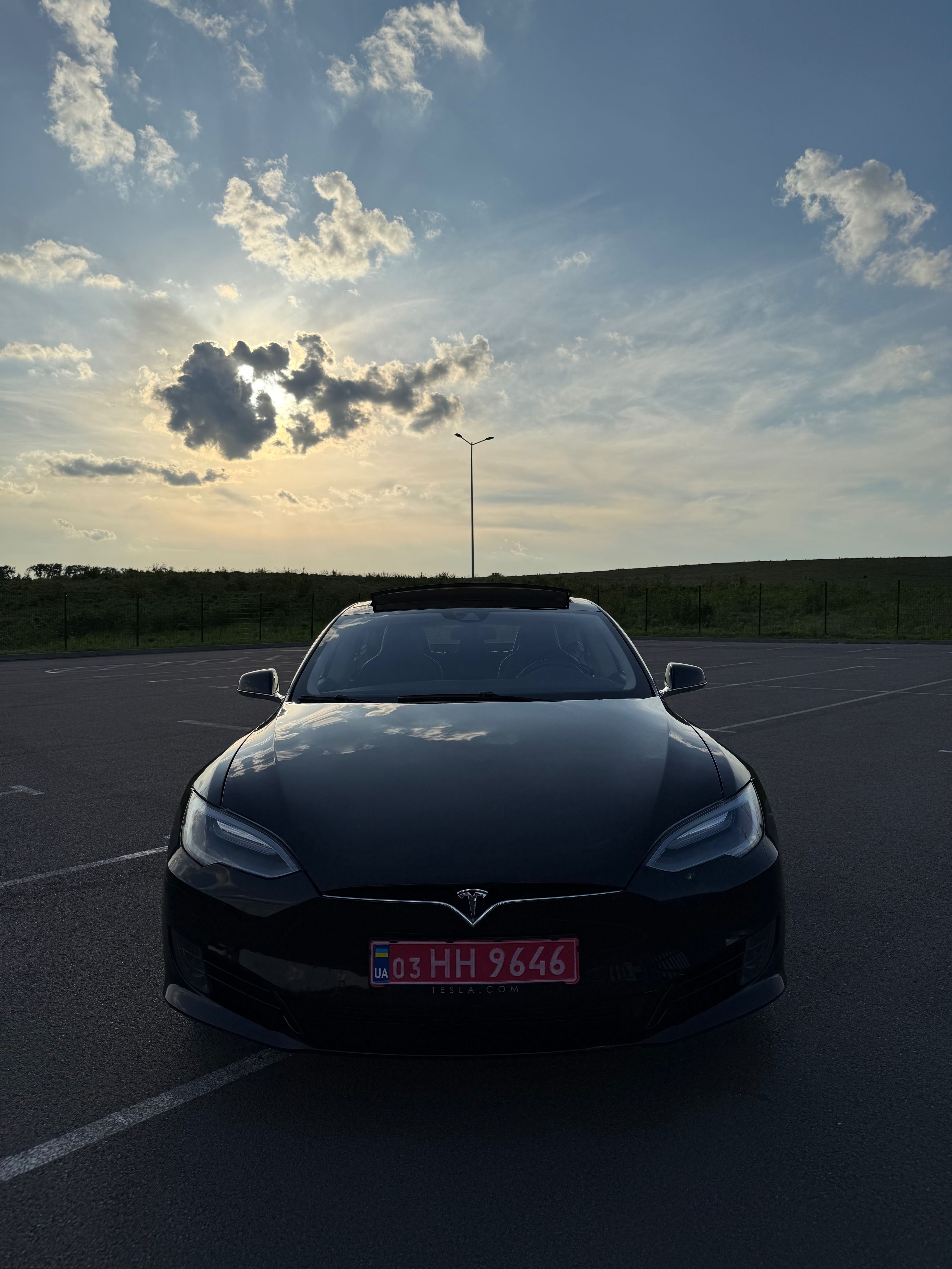 Tesla Model S 75D Dual Motor AWD