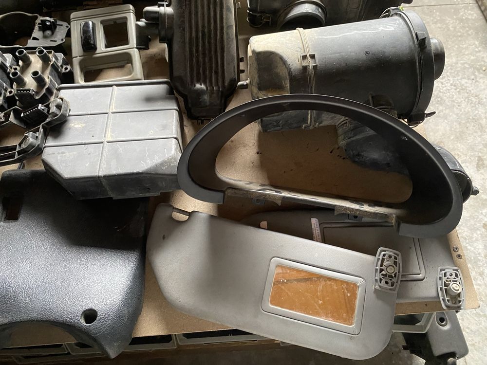 Peças citroen saxo farolins, quadrante, carburador etc..|USADO