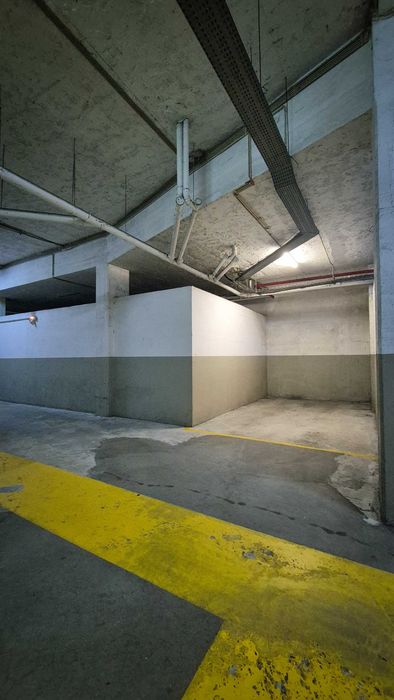 Aluguer de garagem a semana- 7 min aeroporto