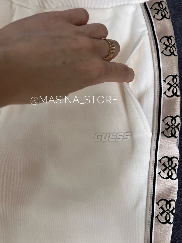 Нові штани джогери Guess Гесс 14 XS молочні білі оригінал