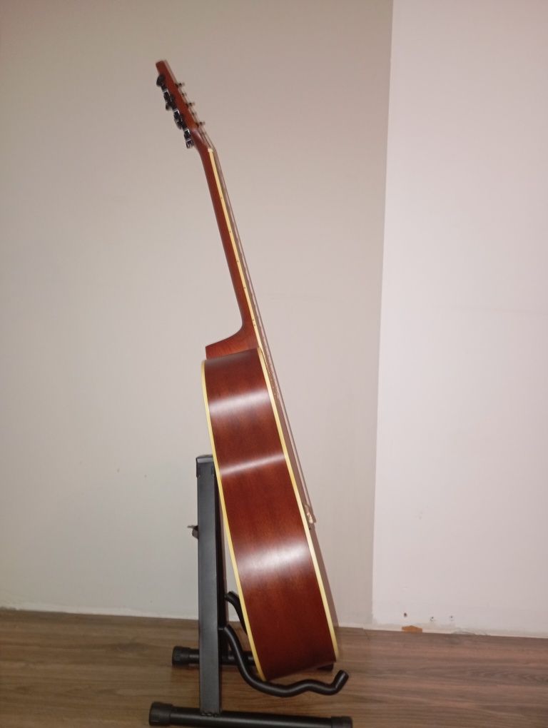 Gitara akustyczna