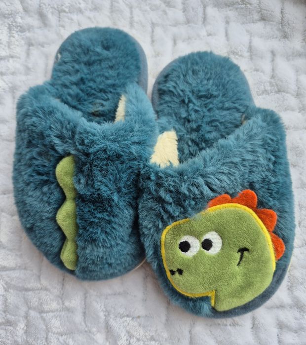 Дитячі домашні тапочки