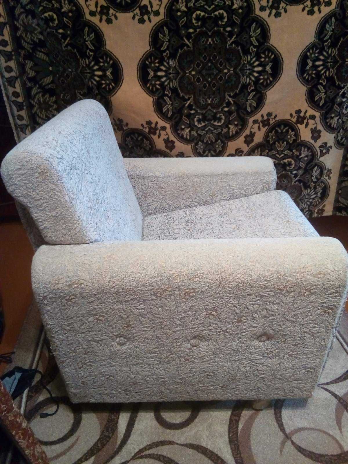 Продам 2 кресла в гарному стані. (800 грн).