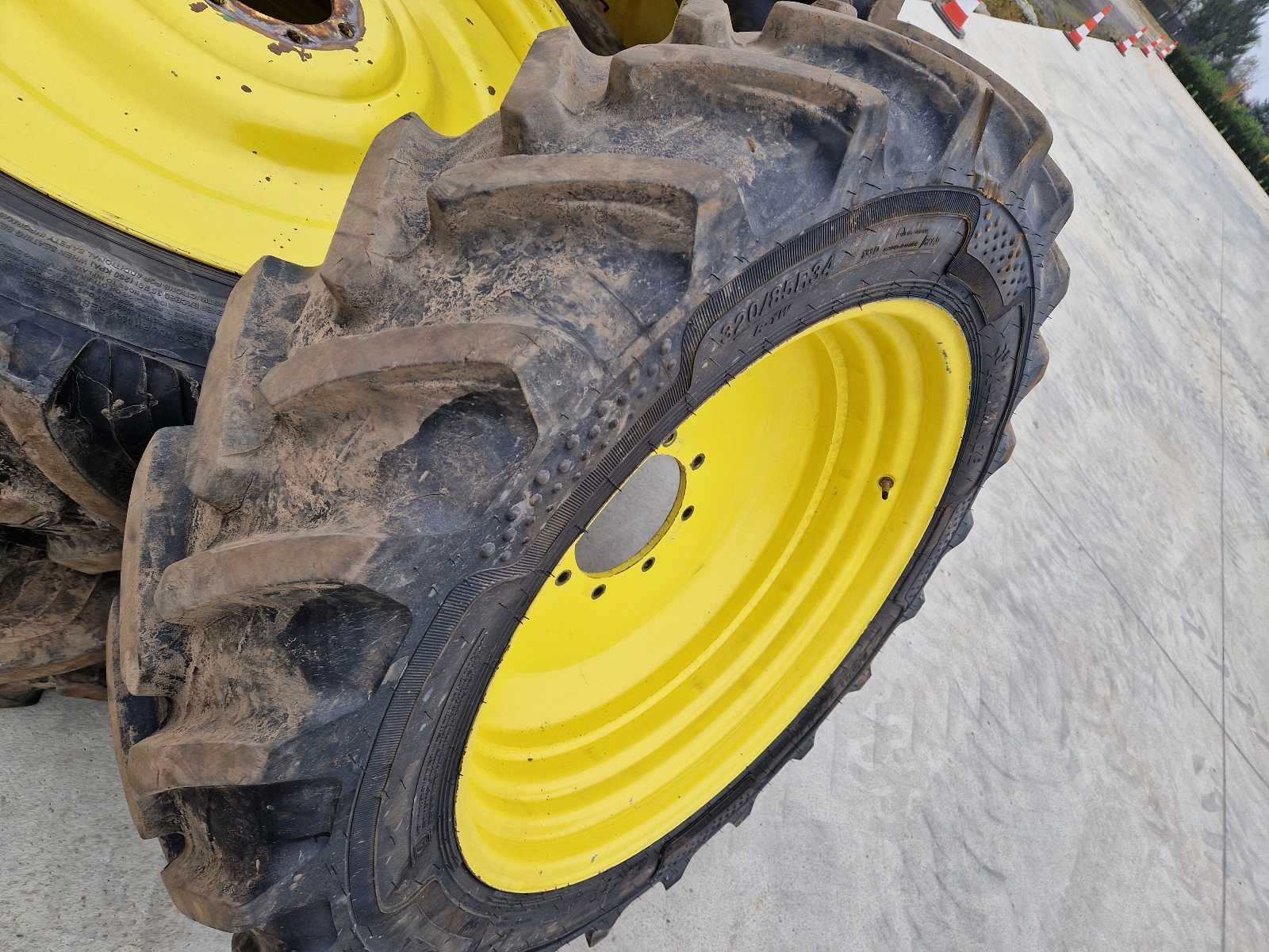 Wąskie koła John Deere