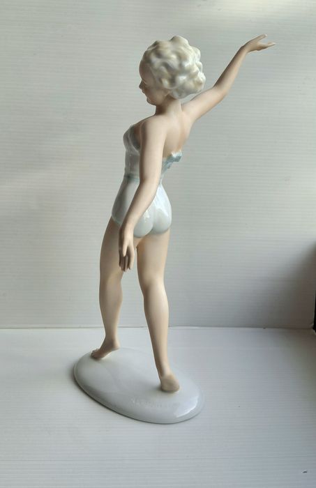 Unterweissbach Schaubach Kunst o wysokości całkowitej 30 cm.