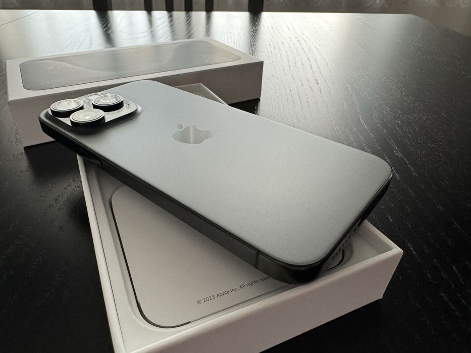 Iphone 15 pro max 256GB Black Titanium jak Nowy !!