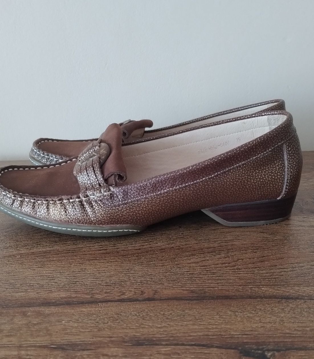 Buty damskie r.39/40