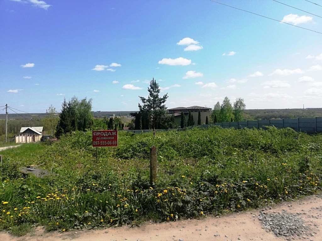 Продам видові земельні ділянки з видом річку Південний Буг та Вінницю.