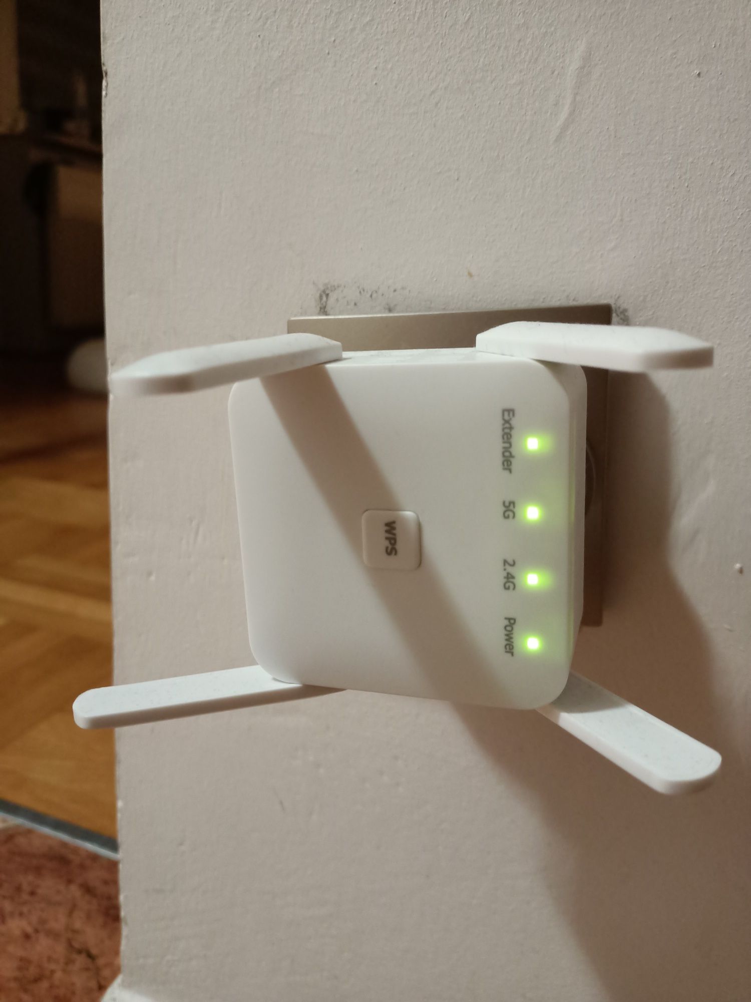 Wzmacniacz Wi-Fi Repeater 2,4 G 5G 1200Mbps z czterema antenami