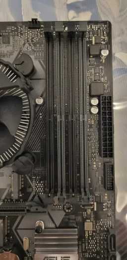 Материнська плата Asus + процесор Intel i5 9400f