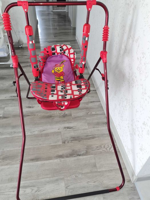 Гойдалка дитяча кімнатна