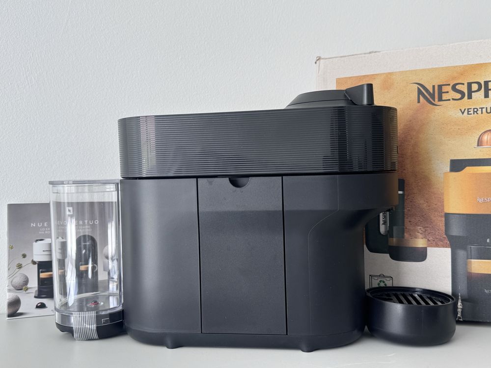 Капсульна кавоварка кавомашина DeLonghi Nespresso Vertuo Pop ENV90.B