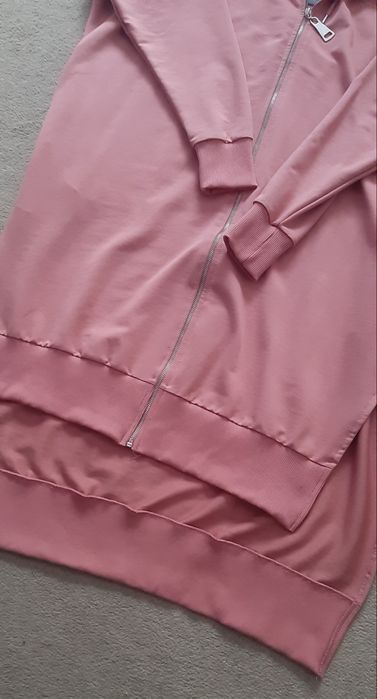 Asymetryczna długa rozsuwana bluza z kapturem i kieszeniami oversize