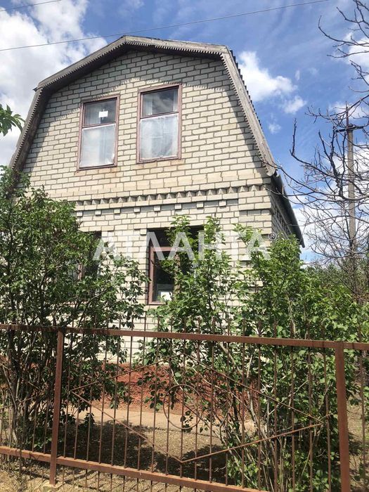 Двоповерхова будинок-дача у Візирці