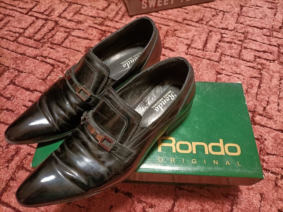 Мужские туфли  модельные