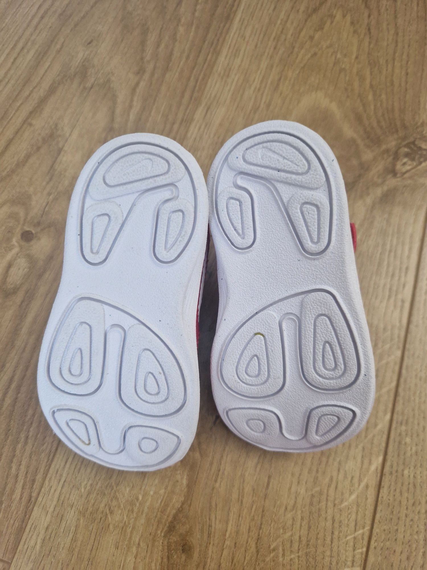 Adidas buty dla dziewczynki, chłopca czerwone nike roz. 21 Nowe