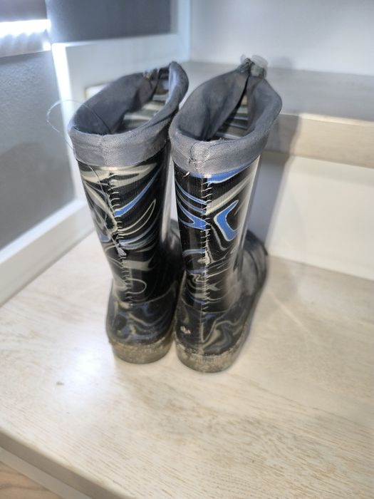 Kalosze Coccodrillo r. 28 świecące moro.
Używane jeden sezon.