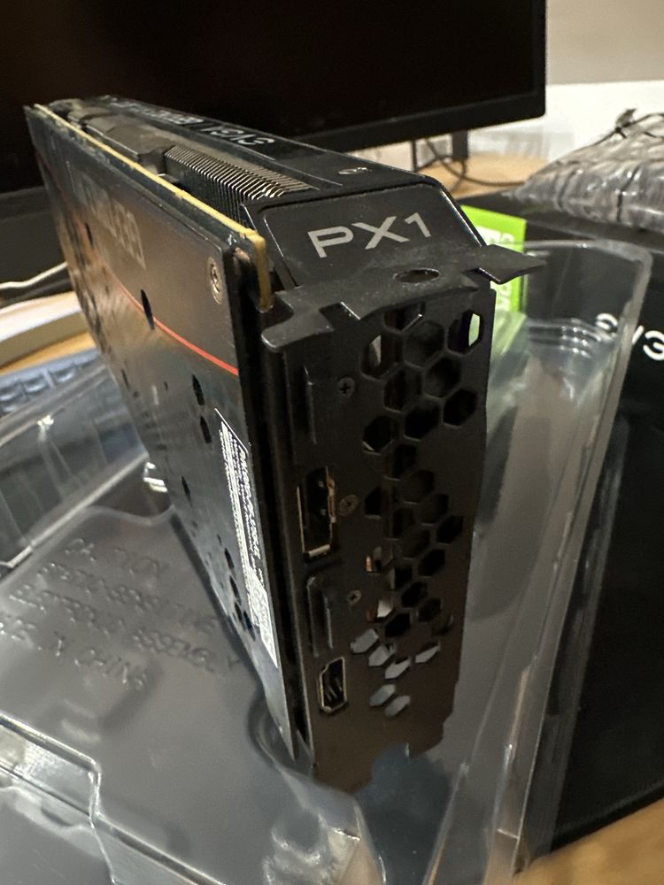 Placa grafica RX 3070 como nova