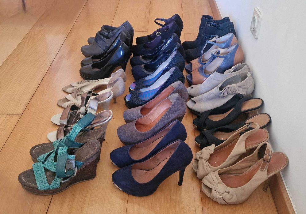 Sapatos usados em bom estado