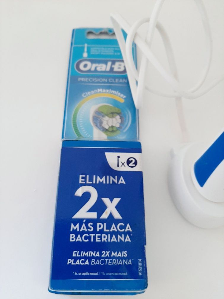 Escova elétrica Oral-B