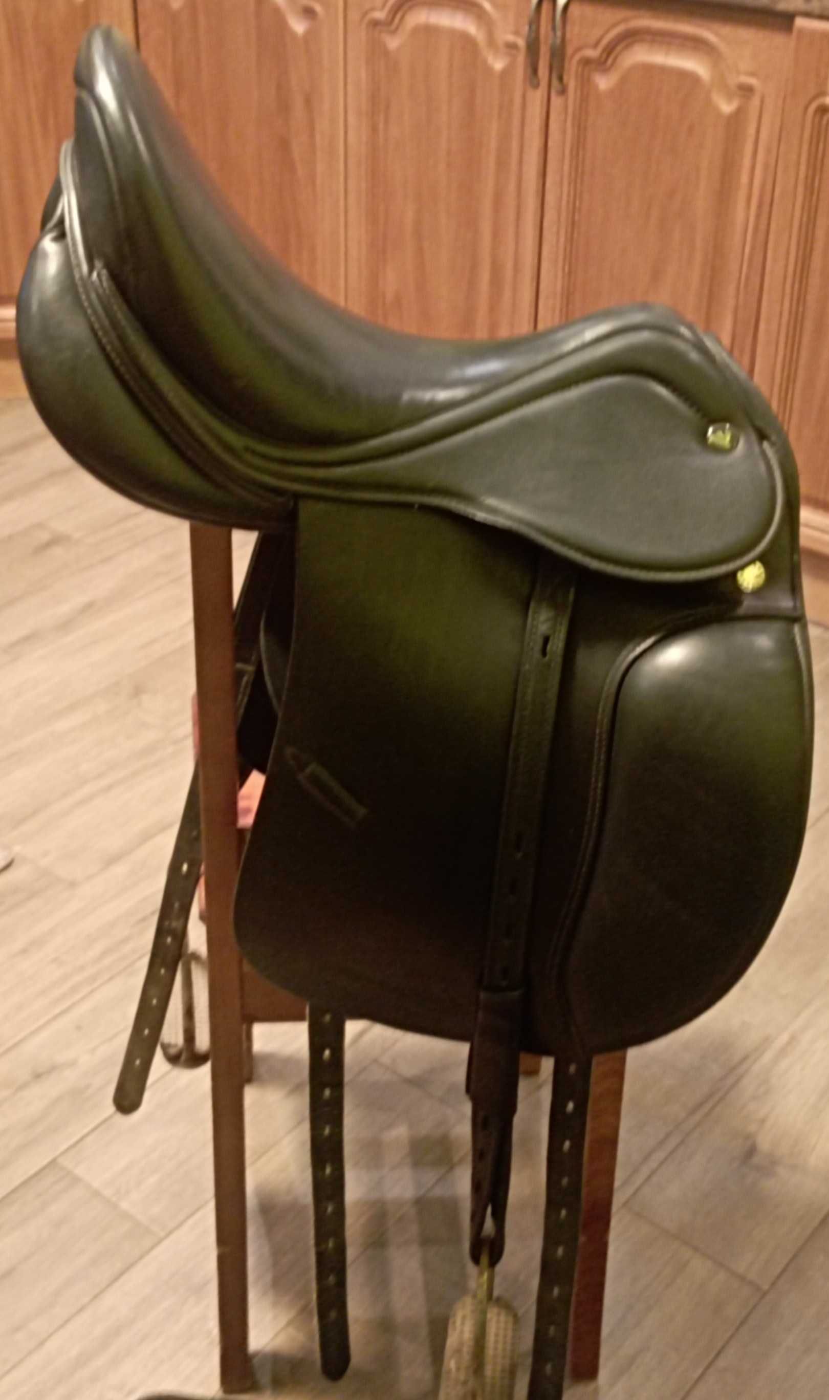 Siodło ujeżdżeniowe Prestige Roma 17