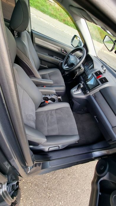 Продам  Honda CR-V