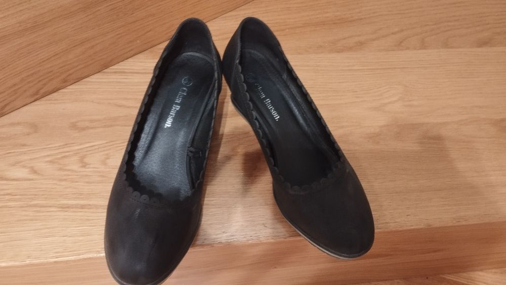 Buty na koturnie roz 37 czarne