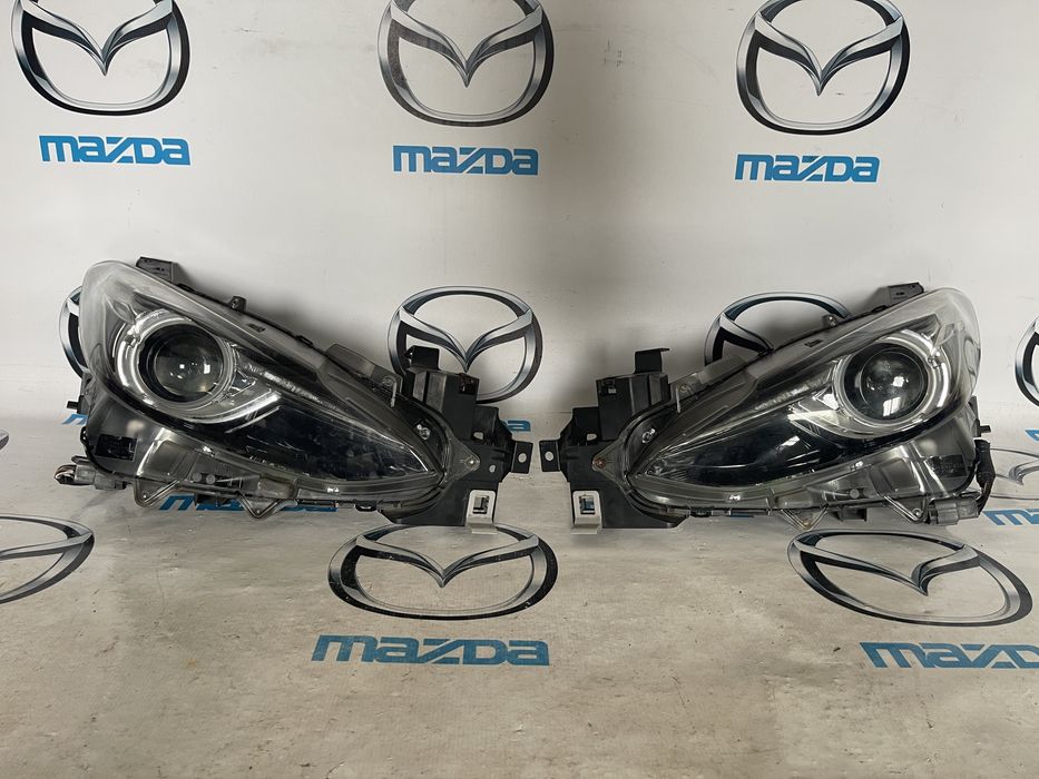 Фара Mazda 3 BM 2014–2018 LED бі-ксенон оригінал ліва